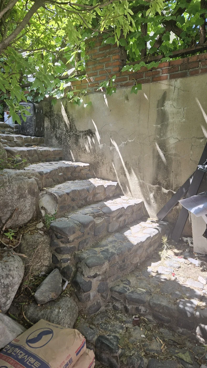 빌라 계단 파손 보수 전